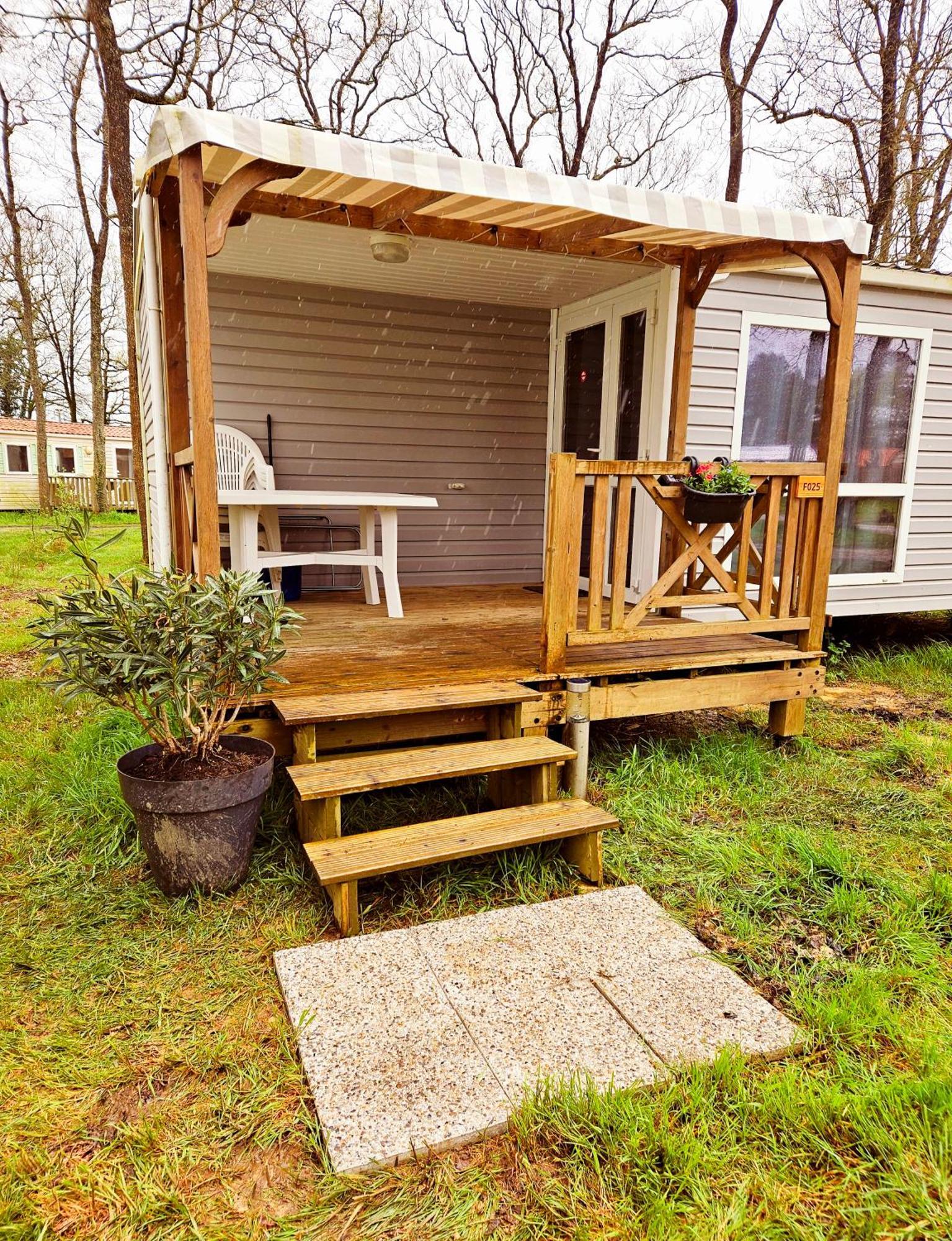 Bungalow Cosy Equipe La Boissiere-de-Montaigu المظهر الخارجي الصورة